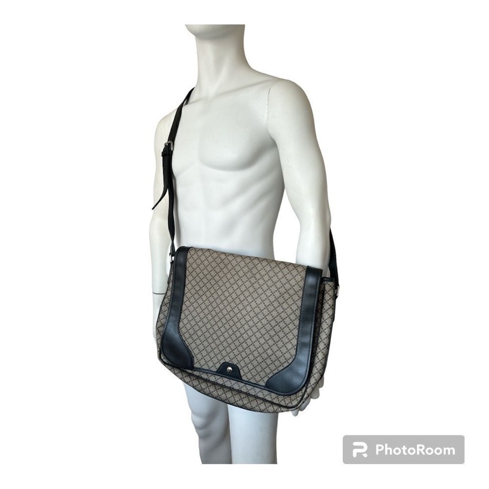 Authentic leather messenger Gucci Bag